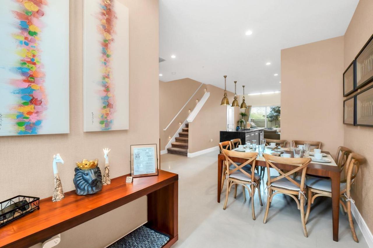 Luxury Villa Less Than A Mile From Disneyworld -Bonus Elevator- Orlando Exteriör bild