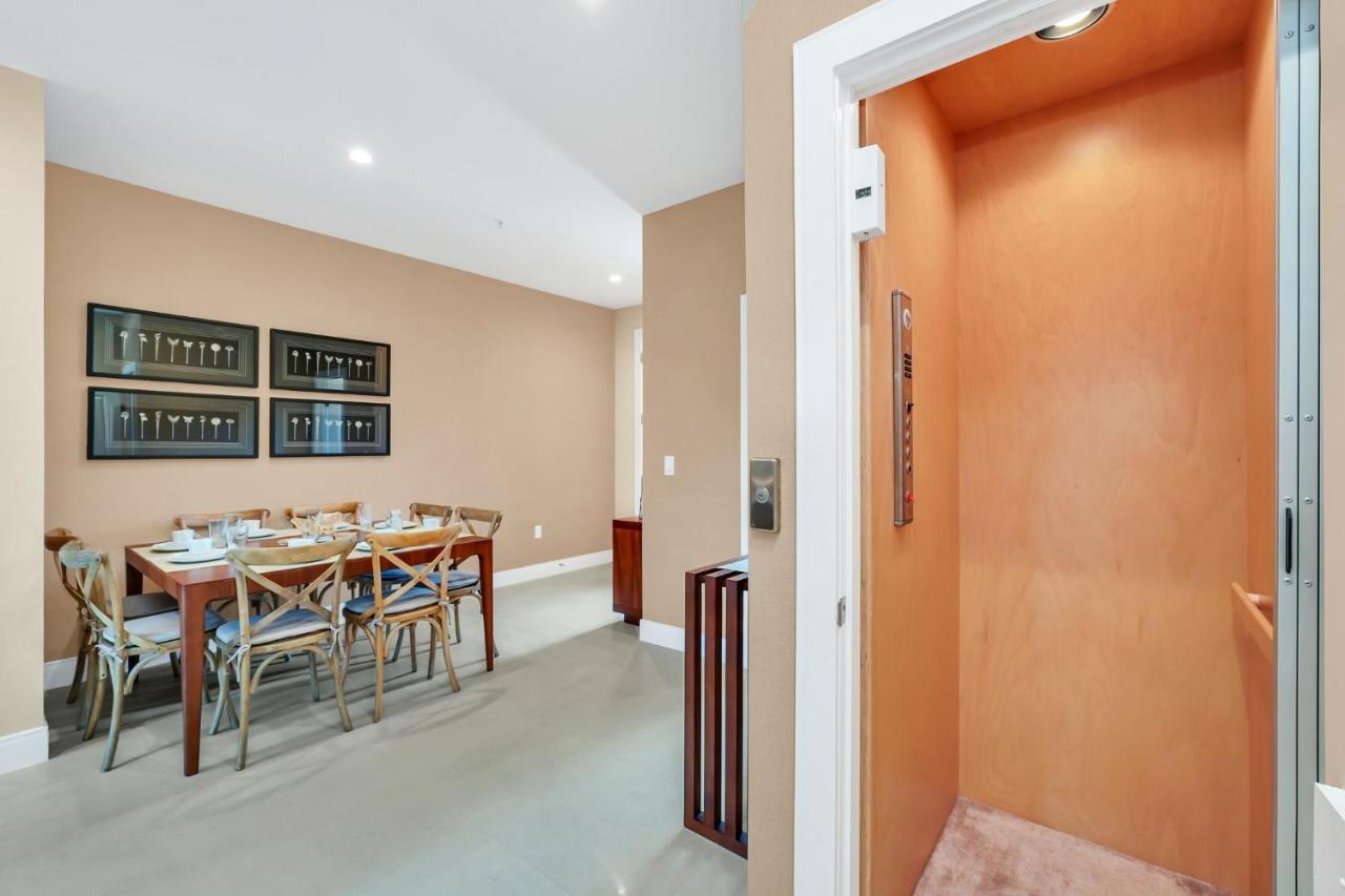 Luxury Villa Less Than A Mile From Disneyworld -Bonus Elevator- Orlando Exteriör bild