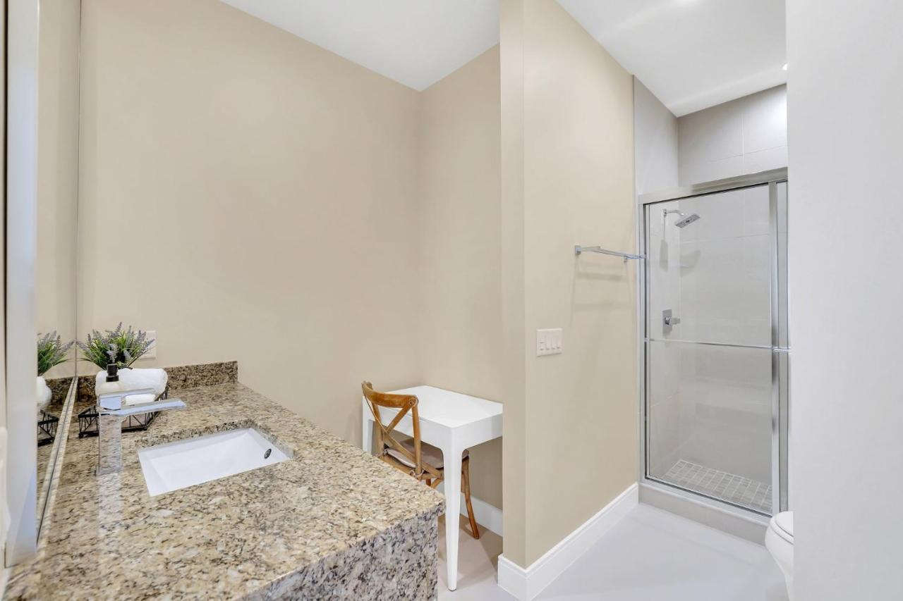 Luxury Villa Less Than A Mile From Disneyworld -Bonus Elevator- Orlando Exteriör bild